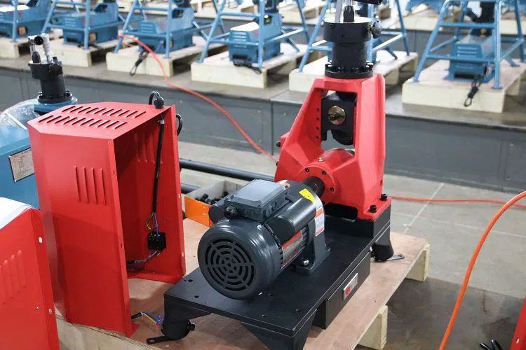 2(001)
